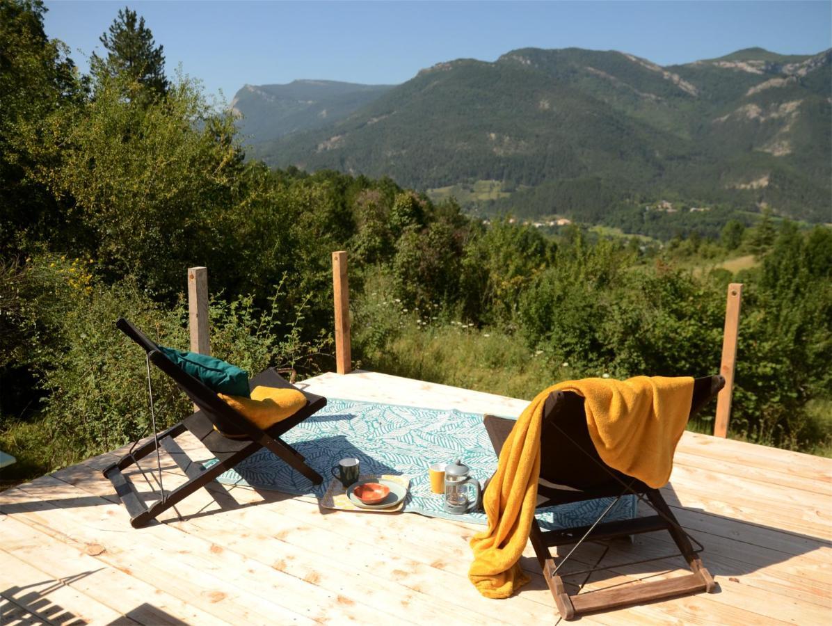 Tente de luxe De La Ferme Du Chant De Cailloux Die